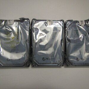 Lot of 3 Identical Seagate Barracuda 1TB 3.5" ST31000528AS HDD CC38, SL154-302